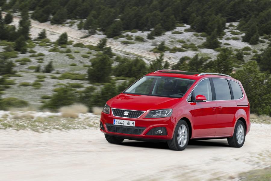 Seat Alhambra 4x4 2011 года  (фото 24 из 46)